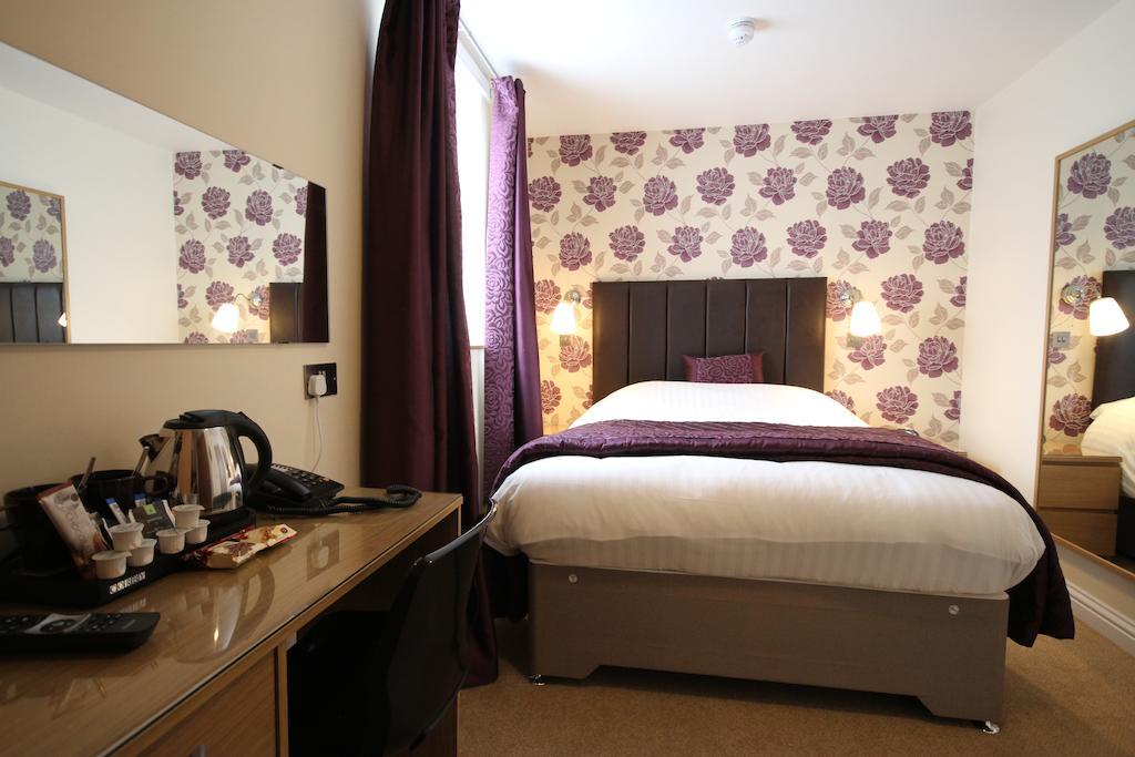Hotel The Lion